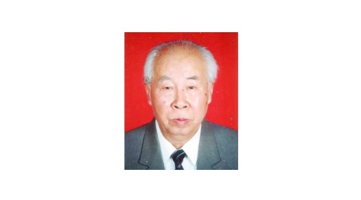 崔瑞珍.1980年－1984年任學(xué)校校長；1984年－1989年任學(xué)校黨委書記